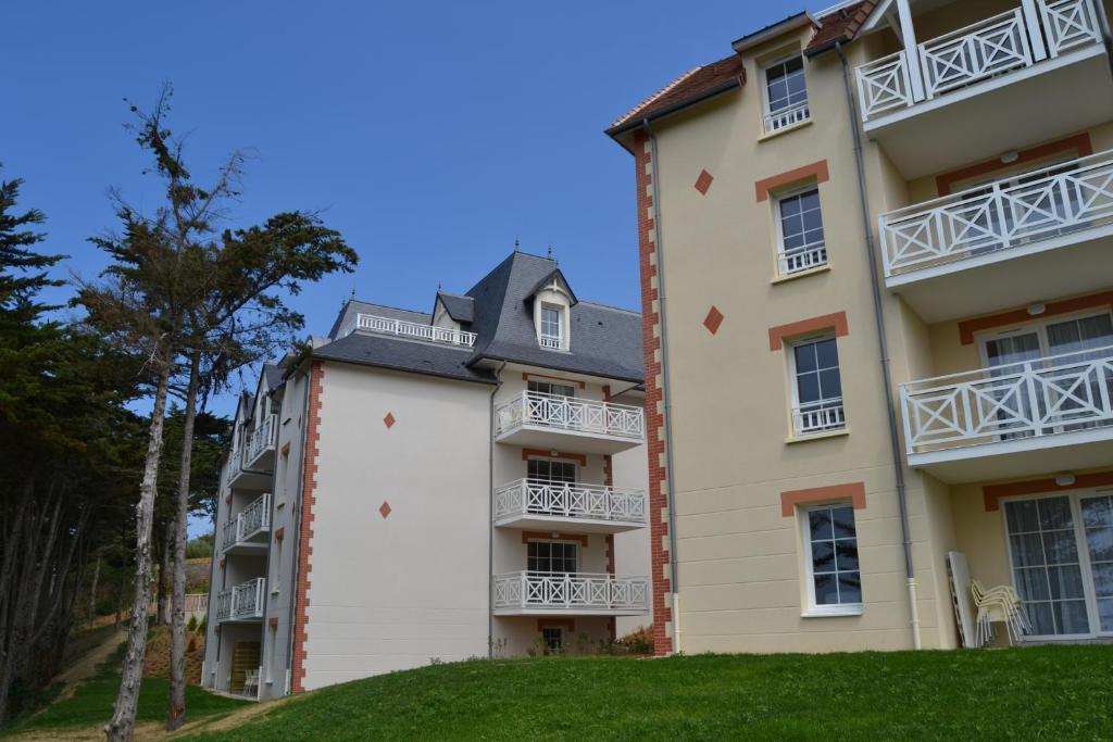 Les Villas Du Spa Pleneuf-Val-Andre Exterior photo